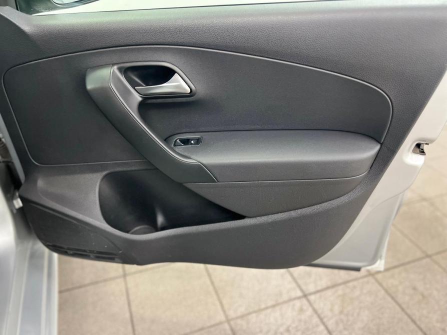 Volkswagen Polo V Санкт-Петербург  - изображение 21