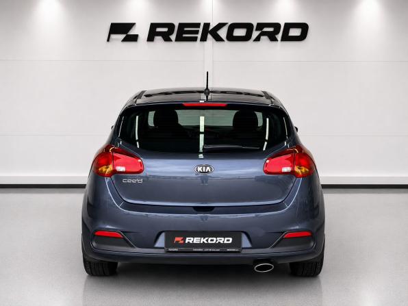 Kia Ceed II с пробегом 2014 года, цена 1 030 000 рублей, 128582 км, хэтчбек, Автокод Объявления