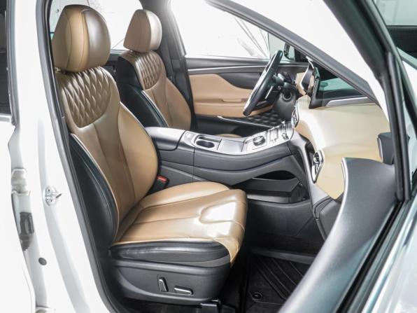 Hyundai Santa Fe IV Рестайлинг с пробегом 2021 года, цена 3 499 000 рублей, 107259 км, внедорожник, Автокод Объявления
