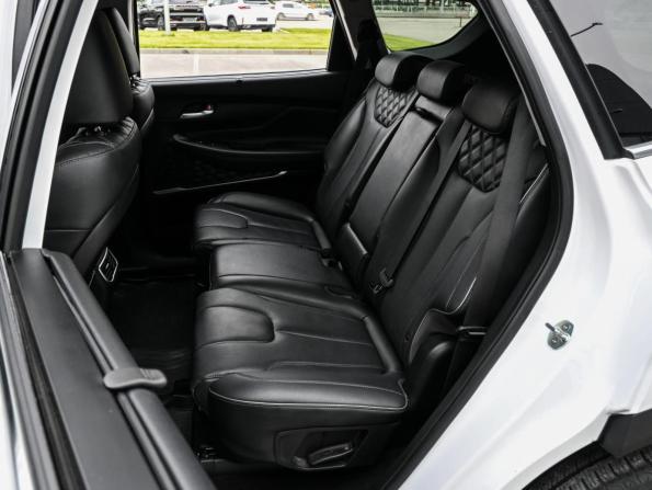 Hyundai Santa Fe IV Рестайлинг с пробегом 2021 года, цена 3 469 000 рублей, 125369 км, внедорожник, Автокод Объявления