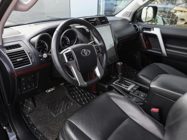 Toyota Land Cruiser Prado 150 Series Рестайлинг 2 с пробегом 2017 года, цена 4 699 000 рублей, 97543 км, внедорожник, Автокод Объявления