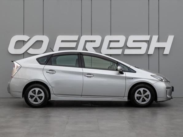 Toyota Prius III Рестайлинг (XW30) с пробегом 2012 года, цена 1 111 000 рублей, 90225 км, лифтбек, Автокод Объявления
