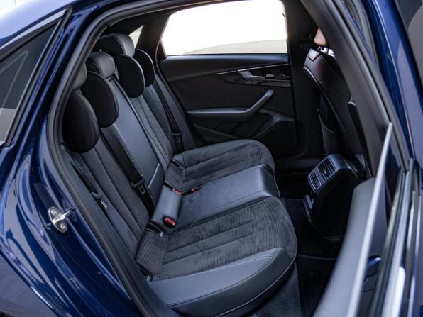 Audi A4 V (B9) Рестайлинг с пробегом 2020 года, цена 3 240 000 рублей, 62992 км, седан, Автокод Объявления