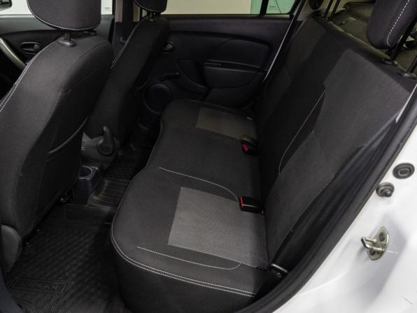 Renault Logan II Рестайлинг с пробегом 2022 года, цена 1 175 000 рублей, 49545 км, седан, Автокод Объявления