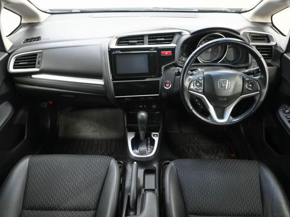 Honda Fit III с пробегом 2013 года, цена 1 249 900 рублей, 148349 км, хэтчбек, Автокод Объявления