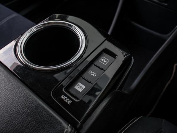 Toyota Prius Alpha I (ZVW40/41) Рестайлинг с пробегом 2015 года, цена 1 905 000 рублей, 213802 км, универсал, Автокод Объявления