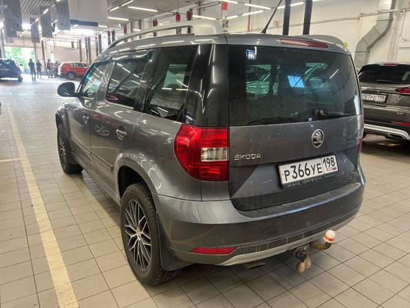 Skoda Yeti I Рестайлинг с пробегом 2015 года, цена 950 000 рублей, 268791 км, внедорожник, Автокод Объявления