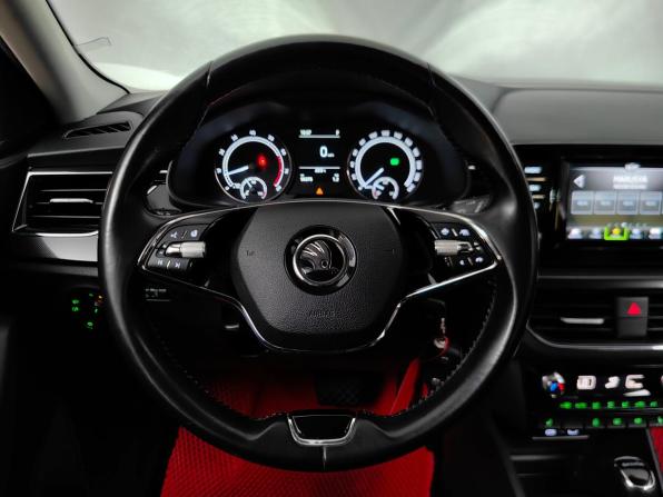 Skoda Rapid II с пробегом 2020 года, цена 1 635 000 рублей, 96275 км, лифтбек, Автокод Объявления