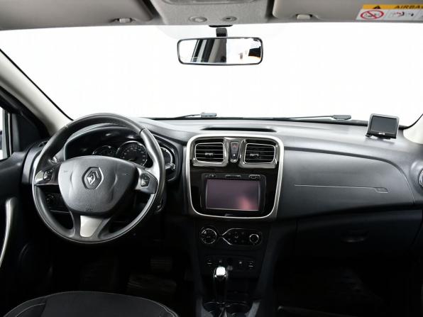 Renault Sandero II с пробегом 2015 года, цена 967 000 рублей, 94623 км, хэтчбек, Автокод Объявления