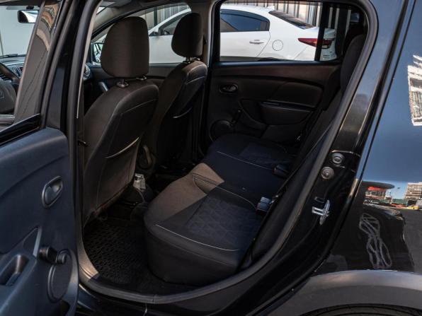 Renault Sandero II с пробегом 2016 года, цена 898 000 рублей, 112197 км, хэтчбек, Автокод Объявления