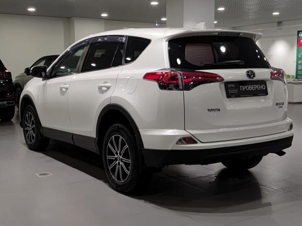 Toyota RAV4 IV (XA40) Рестайлинг с пробегом 2017 года, цена 2 153 000 рублей, 197406 км, внедорожник, Автокод Объявления