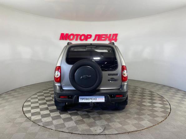 Chevrolet Niva I Рестайлинг с пробегом 2013 года, цена 649 000 рублей, 80162 км, внедорожник, Автокод Объявления