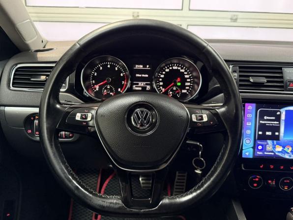 Volkswagen Jetta VI Рестайлинг с пробегом 2016 года, цена 1 272 000 рублей, 178880 км, седан, Автокод Объявления