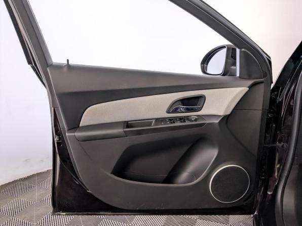 Chevrolet Cruze I Рестайлинг с пробегом 2015 года, цена 1 450 000 рублей, 34638 км, хэтчбек, Автокод Объявления