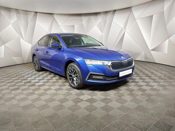Skoda Octavia IV (A8) с пробегом 2022 года, цена 2 693 000 рублей, 45378 км, лифтбек, Автокод Объявления