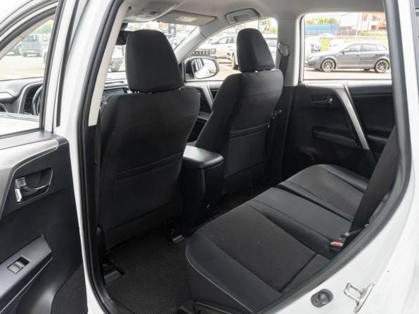 Toyota RAV4 IV (XA40) Рестайлинг с пробегом 2018 года, цена 2 429 000 рублей, 141330 км, внедорожник, Автокод Объявления