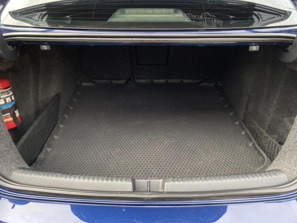 Volkswagen Jetta VI с пробегом 2012 года, цена 717 000 рублей, 303363 км, седан, Автокод Объявления