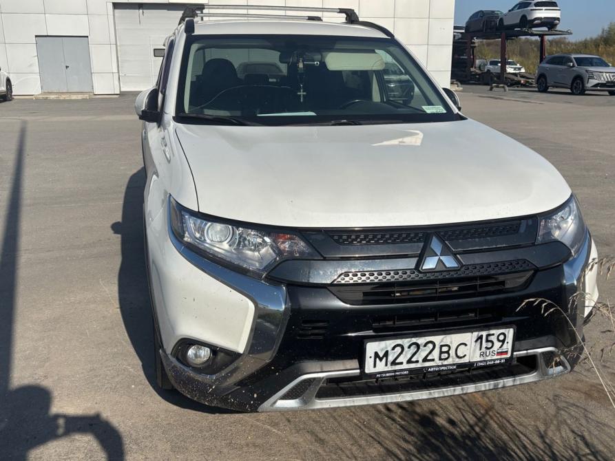 Mitsubishi Outlander III Рестайлинг 3 Пермь  - изображение 1