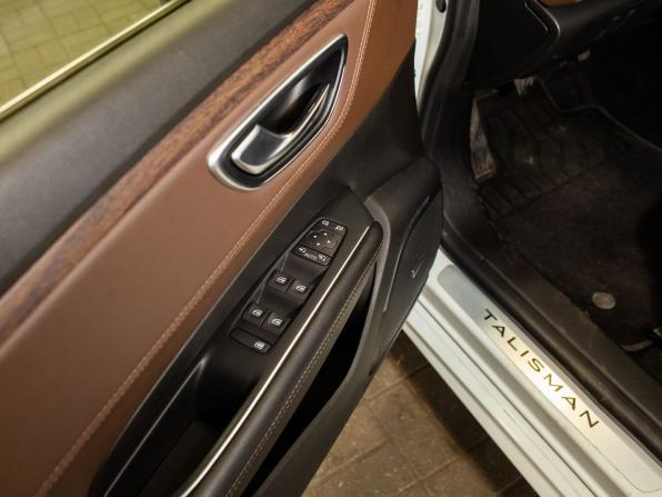 Renault Talisman I с пробегом 2018 года, цена 1 450 000 рублей, 269653 км, универсал, Автокод Объявления