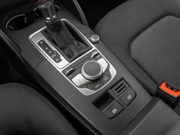 Audi A3 III (8V) Рестайлинг с пробегом 2017 года, цена 1 980 000 рублей, 57217 км, седан, Автокод Объявления