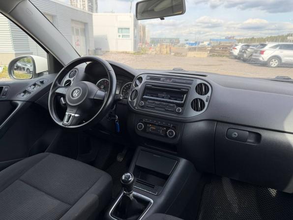 Volkswagen Tiguan I Рестайлинг с пробегом 2011 года, цена 700 000 рублей, 178430 км, внедорожник, Автокод Объявления