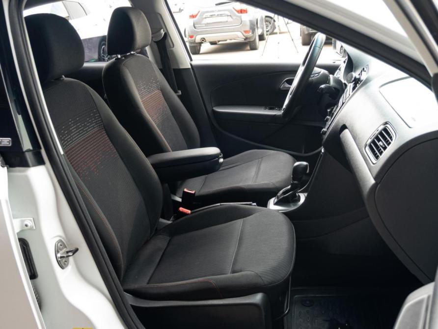 Volkswagen Polo V Рестайлинг Краснодар  - изображение 8