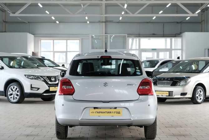 Suzuki Swift V с пробегом 2019 года, цена 1 349 000 рублей, 53000 км, хэтчбек, Автокод Объявления