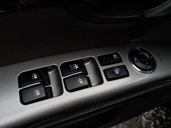 Hyundai Santa Fe II Рестайлинг с пробегом 2010 года, цена 950 000 рублей, 261354 км, внедорожник, Автокод Объявления