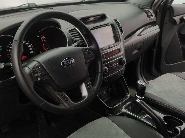 Kia Sorento II Рестайлинг с пробегом 2019 года, цена 2 100 000 рублей, 98500 км, внедорожник, Автокод Объявления