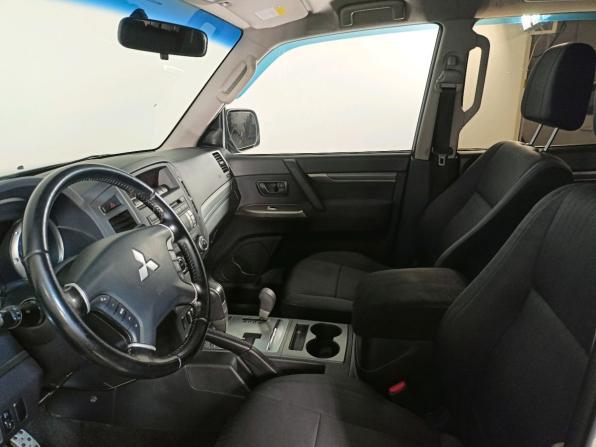Mitsubishi Pajero IV Рестайлинг 1 с пробегом 2012 года, цена 1 749 000 рублей, 175000 км, внедорожник, Автокод Объявления