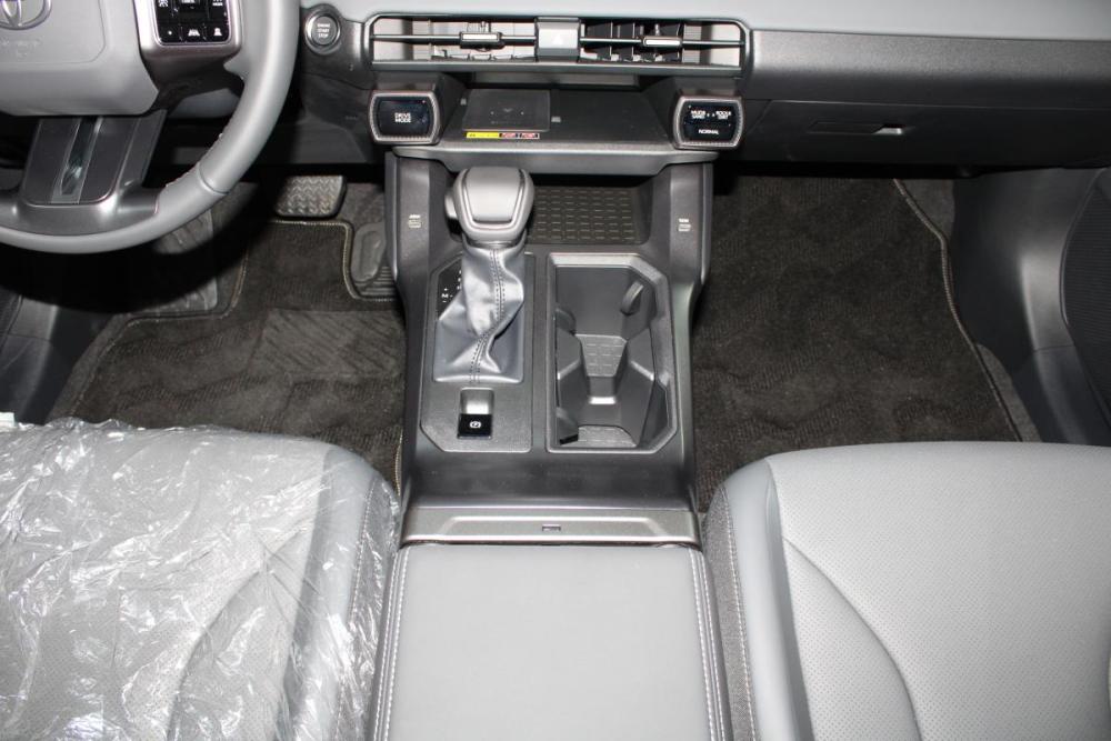 Toyota RAV4 VI (XA60) Владивосток  - изображение 17