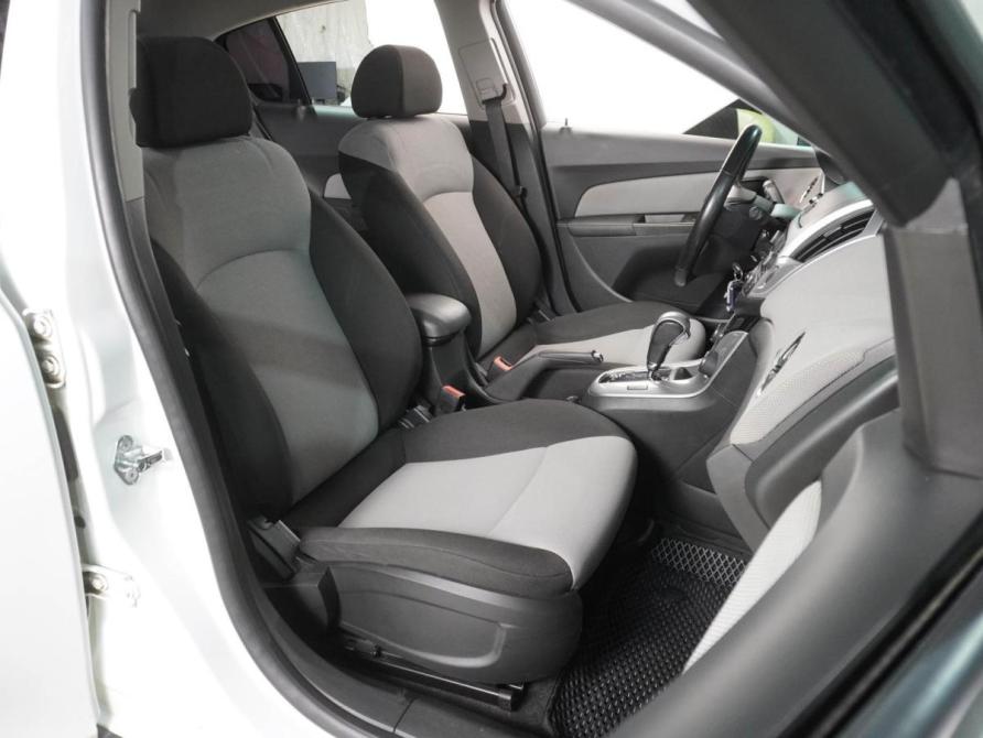 Chevrolet Cruze I Рестайлинг Воронеж  - изображение 8