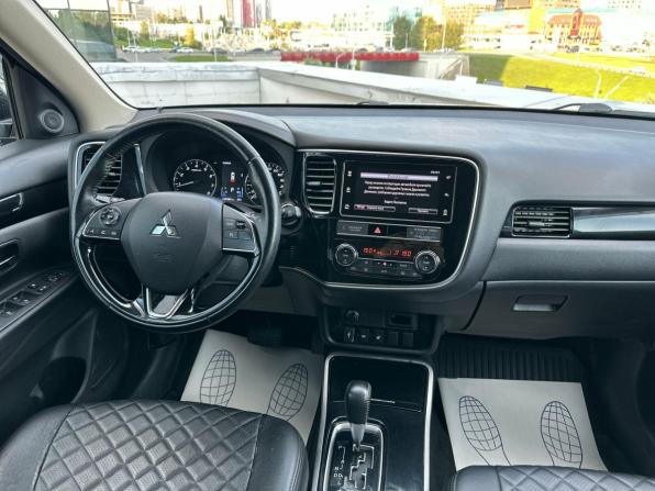 Mitsubishi Outlander III Рестайлинг 3 с пробегом 2019 года, цена 1 615 000 рублей, 226985 км, внедорожник, Автокод Объявления