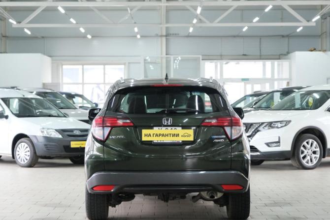 Honda Vezel I с пробегом 2013 года, цена 1 669 000 рублей, 130000 км, внедорожник, Автокод Объявления