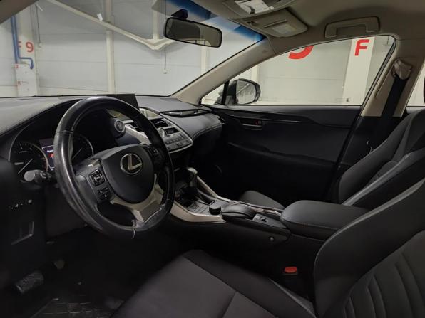 Lexus NX I с пробегом 2015 года, цена 2 590 000 рублей, 121201 км, внедорожник, Автокод Объявления