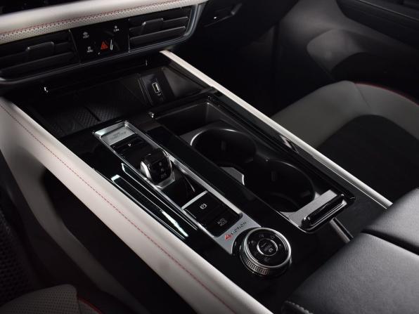 Volkswagen Teramont I Рестайлинг (China Market) с пробегом 2024 года, цена 4 989 995 рублей, 19036 км, внедорожник, Автокод Объявления