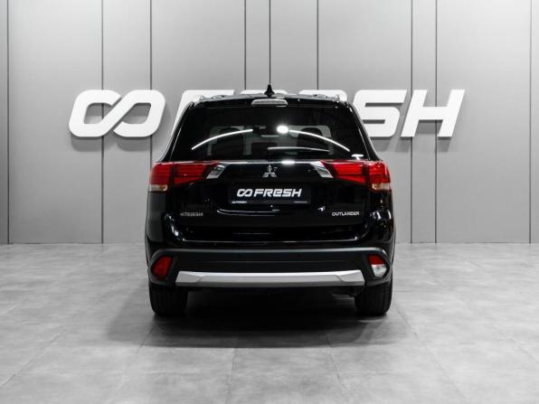 Mitsubishi Outlander III Рестайлинг 2 с пробегом 2018 года, цена 2 329 000 рублей, 91797 км, внедорожник, Автокод Объявления