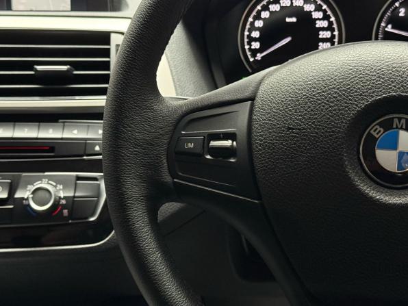 BMW 1 серии II (F20/F21) Рестайлинг 2 с пробегом 2018 года, цена 1 999 000 рублей, 11639 км, хэтчбек, Автокод Объявления