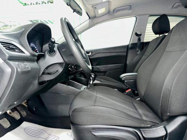 Hyundai Solaris II с пробегом 2020 года, цена 1 370 000 рублей, 137800 км, седан, Автокод Объявления