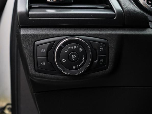 Ford Mondeo V с пробегом 2015 года, цена 1 360 000 рублей, 206793 км, седан, Автокод Объявления