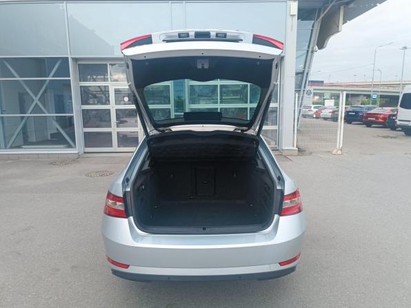 Skoda Superb III Рестайлинг с пробегом 2020 года, цена 2 500 000 рублей, 63800 км, лифтбек, Автокод Объявления