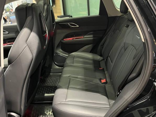 Новый Hongqi HS3 2025 года, цена 3 659 000 рублей, внедорожник, Автокод Объявления