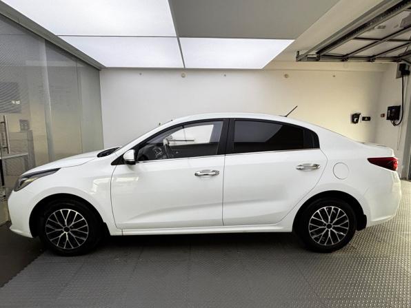 Kia Rio IV с пробегом 2018 года, цена 1 430 000 рублей, 98620 км, седан, Автокод Объявления