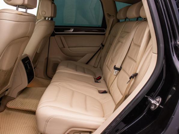 Volkswagen Touareg II с пробегом 2013 года, цена 1 740 000 рублей, 297227 км, внедорожник, Автокод Объявления