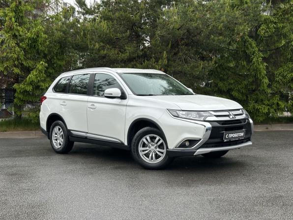Mitsubishi Outlander III Рестайлинг 2 с пробегом 2018 года, цена 2 045 000 рублей, 77837 км, внедорожник, Автокод Объявления