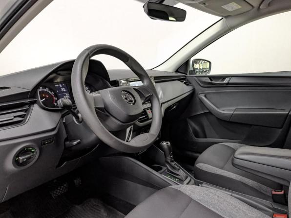 Skoda Rapid II с пробегом 2021 года, цена 1 070 000 рублей, 227328 км, лифтбек, Автокод Объявления