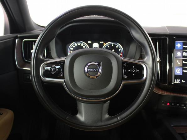 Volvo XC60 II с пробегом 2020 года, цена 3 370 000 рублей, 152742 км, внедорожник, Автокод Объявления