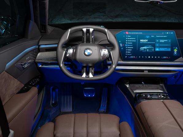 Новый BMW 7 серии VII (G70) Рестайлинг 2026 года, цена 25 490 000 рублей, седан, Автокод Объявления
