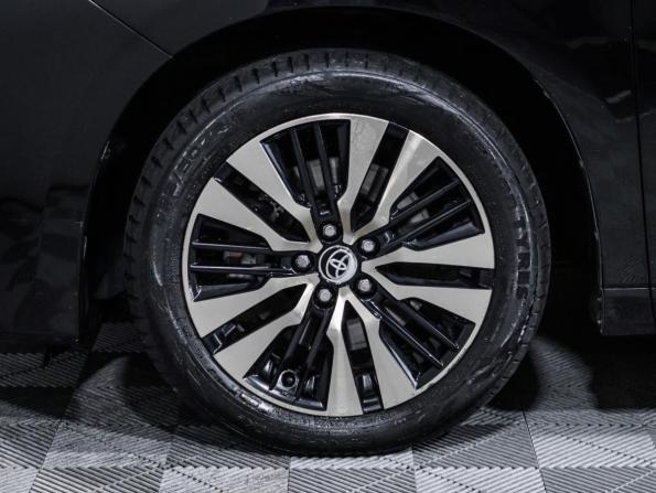 Toyota Alphard III Рестайлинг с пробегом 2019 года, цена 4 740 000 рублей, 180000 км, минивэн, Автокод Объявления