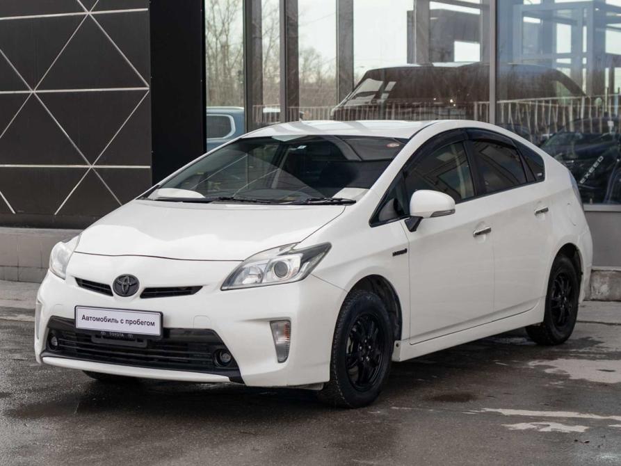 Toyota Prius III Рестайлинг (XW30) Новосибирск  - изображение 1